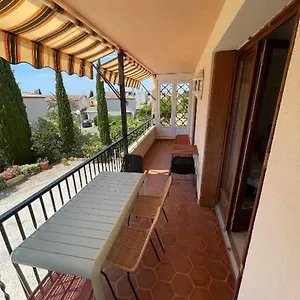 Appartement T3 Proche Centre Et Renecros-garage, Bandol